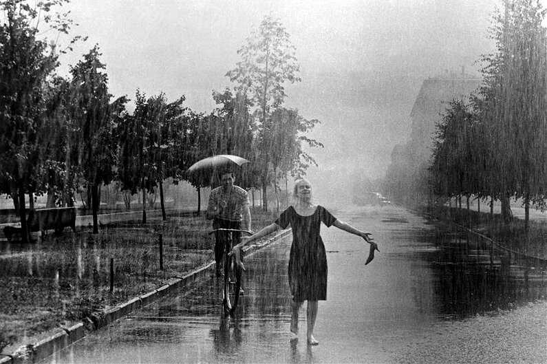 Кадр из фильма «Я шагаю по Москве», 1963 год