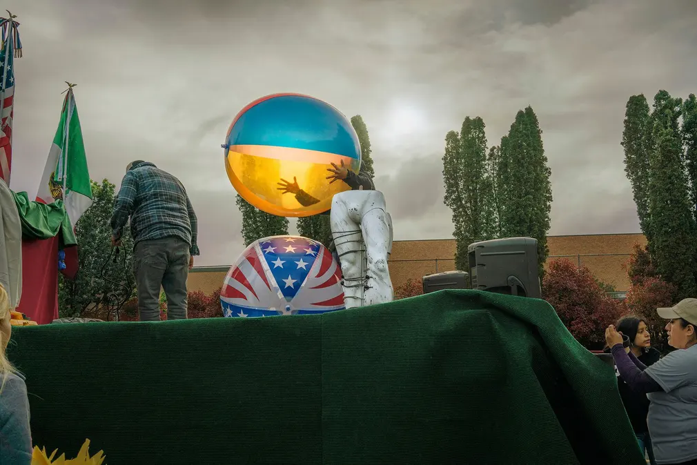 Kevin Fletcher/Avenue of Roses