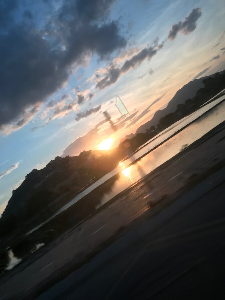 Новый рассвет, новый день. Все только здесь и только сейчас.