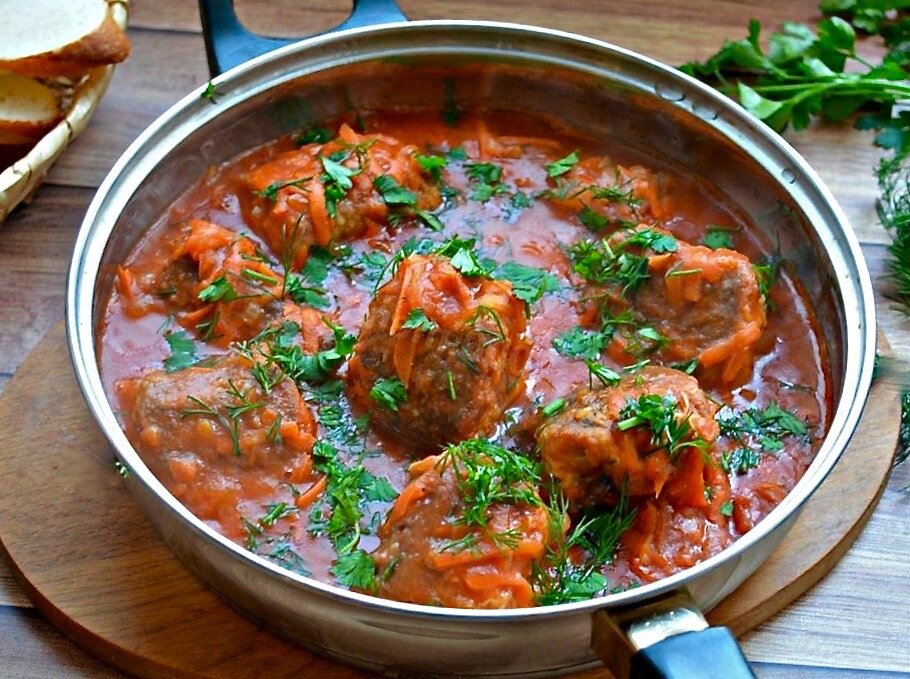 Разогрели баночку с рыбкой и вкусный ужин готов.