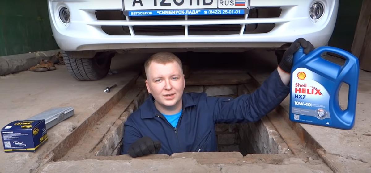 Михаил Авто.