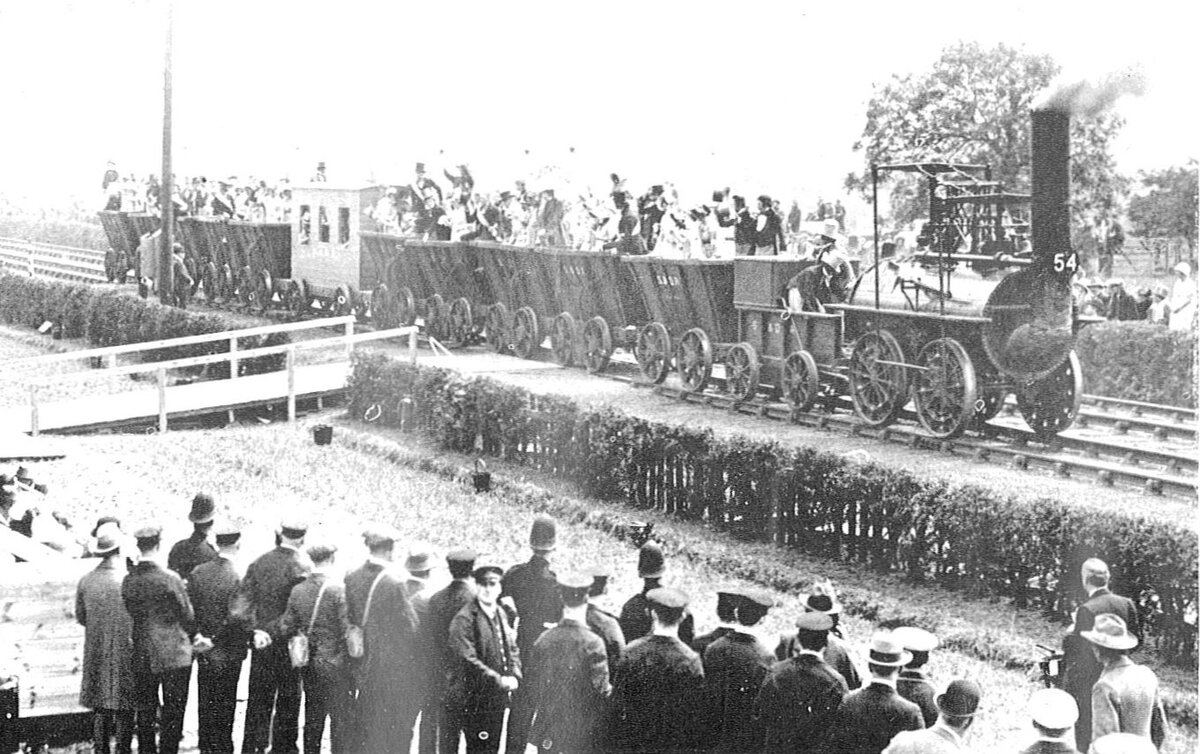© public domain (Locomotion № 1 в 1925 году на праздновании 100-летия первой в мире железной дороги на участке Стоктон-Дарлингтон)