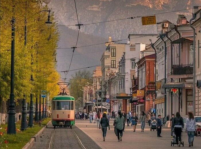 Трамвай в центре города