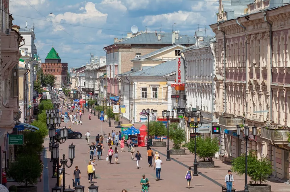 Население нн. Большая Покровская улица в Нижнем Новгороде. Нижний Новгород пешеходная улица Покровка. Нижний Новгород пешеходная улица большая Покровская. Большая Покровка Нижний Новгород.