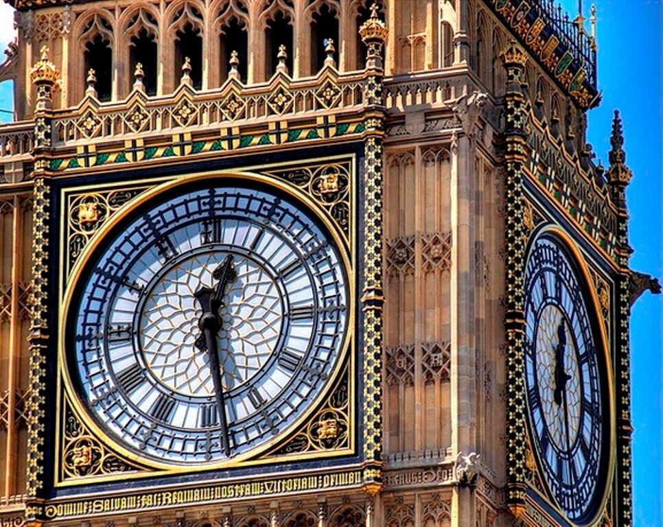 Биг бен история. Часы на башне св Стефана Вестминстерского дворца. Башня Биг Бен в Лондоне. Символ Англии Биг Бен. Часы Биг Бен в Лондоне.