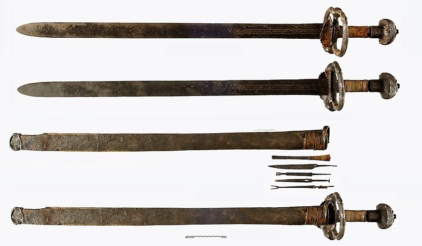 меч после. меч после. полутораручный меч 15 век литовский. нашел меч 15 века. меч после.