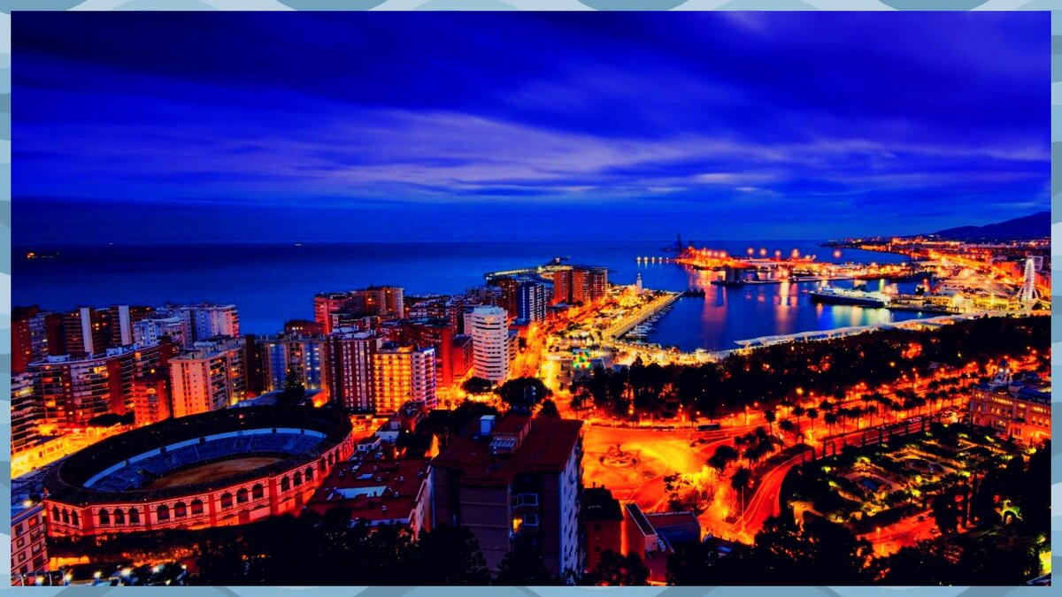 Испания - Великолепная Малага в вечернем свете.