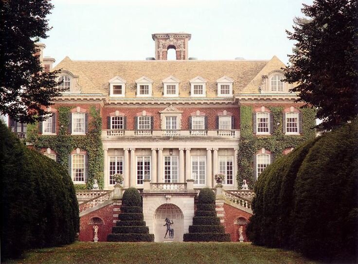Фасад Old Westbury House