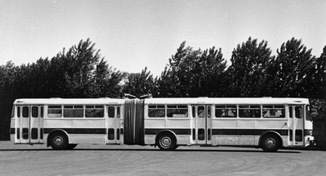 Так выглядел первый построенный Ikarus-180.K1, представленный в 1961 году.