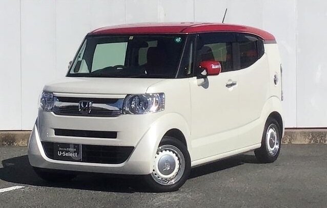 Фото внешности и салона, листайте.