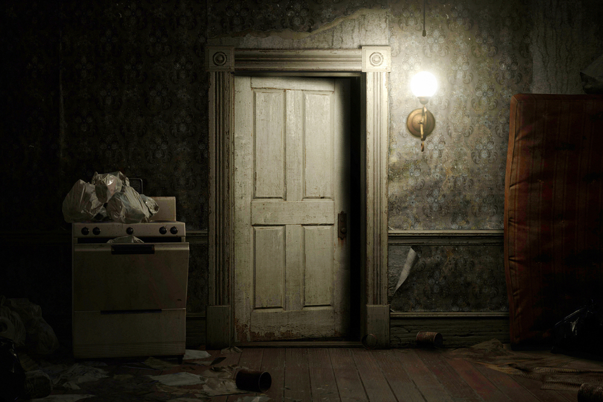 Игра в запертой комнате. Resident Evil 7 дверь. Resident Evil 7 коридор. Resident Evil 7 фон