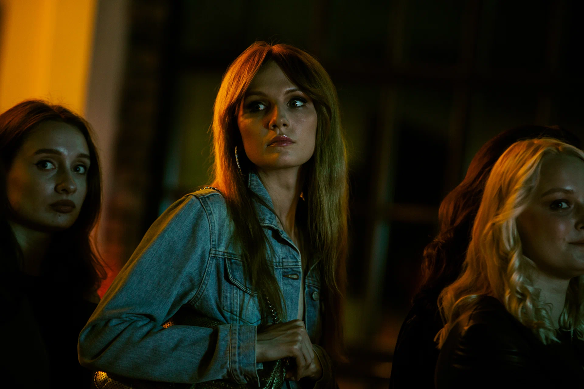 Кадр из сериала «С нуля» / фото: kinopoisk.ru