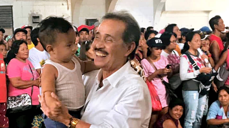 Фото: страница Friends of Gov. Oto Castro в соцсети📷Верховный суд РФ вернул детей семье филиппинского политика Фреденила Кастро