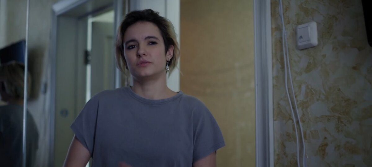 Кадр из сериала "Контакт"