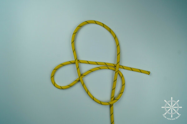  Как вязать развязывающийся бегущий простой узел - шаг 4