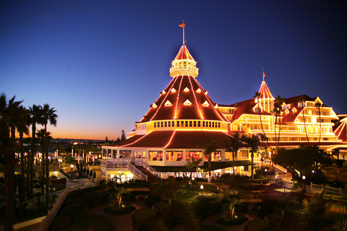 Hotel del Coronado, США (Источник: https://thebesthotels.org/hotel-del-coronado--ID544892.htm)