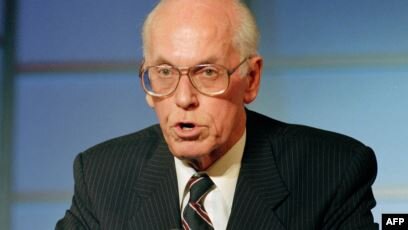 Когда в 1994 году президент Эстонии Леннарт Мери в своей речи заговорил об угрозе имперской экспансии России, российского чиновника Владимира Путина это страшно разозлило – он вышел из зала, хлопнув дверью. Вот что говорил Мери в своем выступлении об амбициях соседней страны