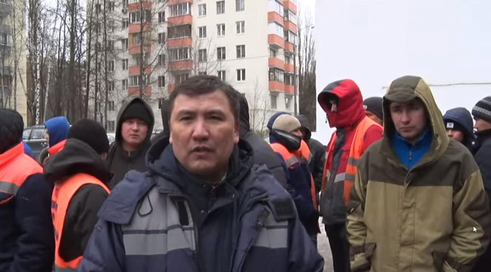 Жилищник москва. Директор ГБУ Жилищник Ломоносовский. ГБУ Жилищник Ломоносовского района. Зуев Сергей Александрович ГБУ Жилищник Ломоносовский. ГБУ Жилищник Лефортово.