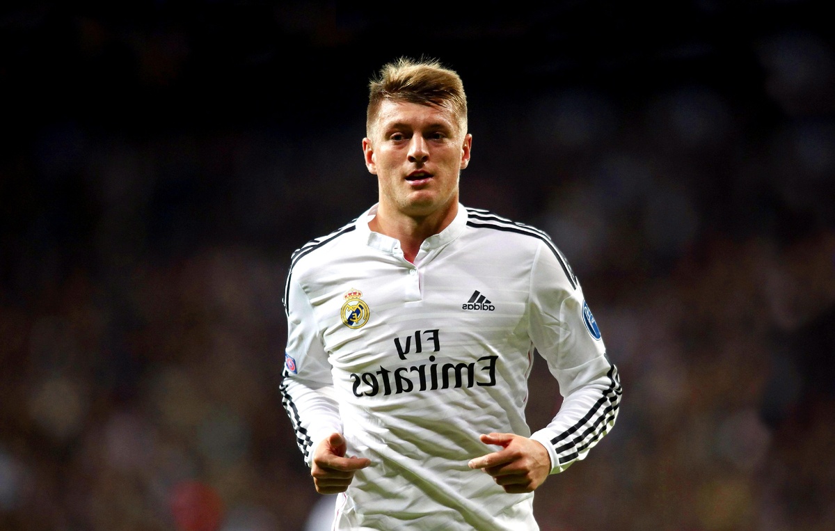 Ставьте лайк, если считаете, что Крооса нужно оставить в Реале