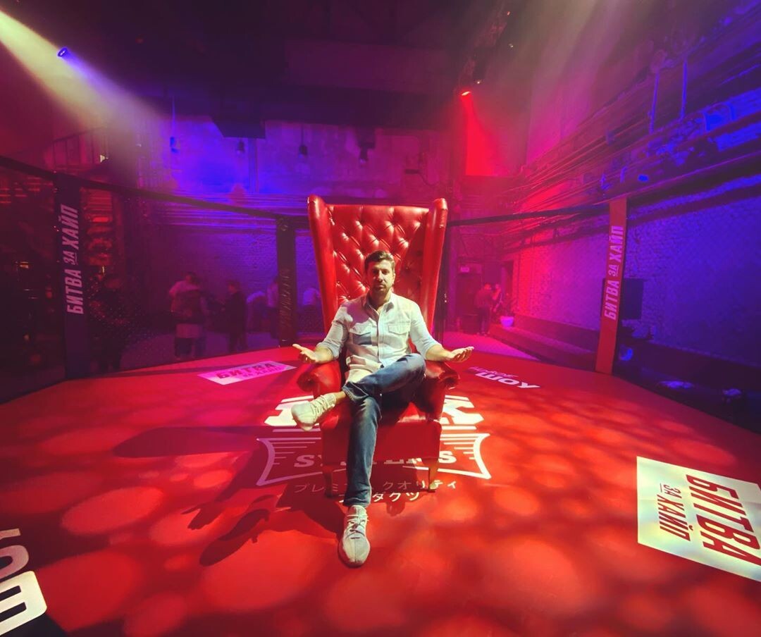 Сколько зарабатывает в рекламном бизнесе Проект на YouTube – не единственный источник дохода Амирана. Созданное на старте бизнес-карьеры рекламное агентство Lionsmedia, стало приносить прибыль по прошествии первых нескольких месяцев. 