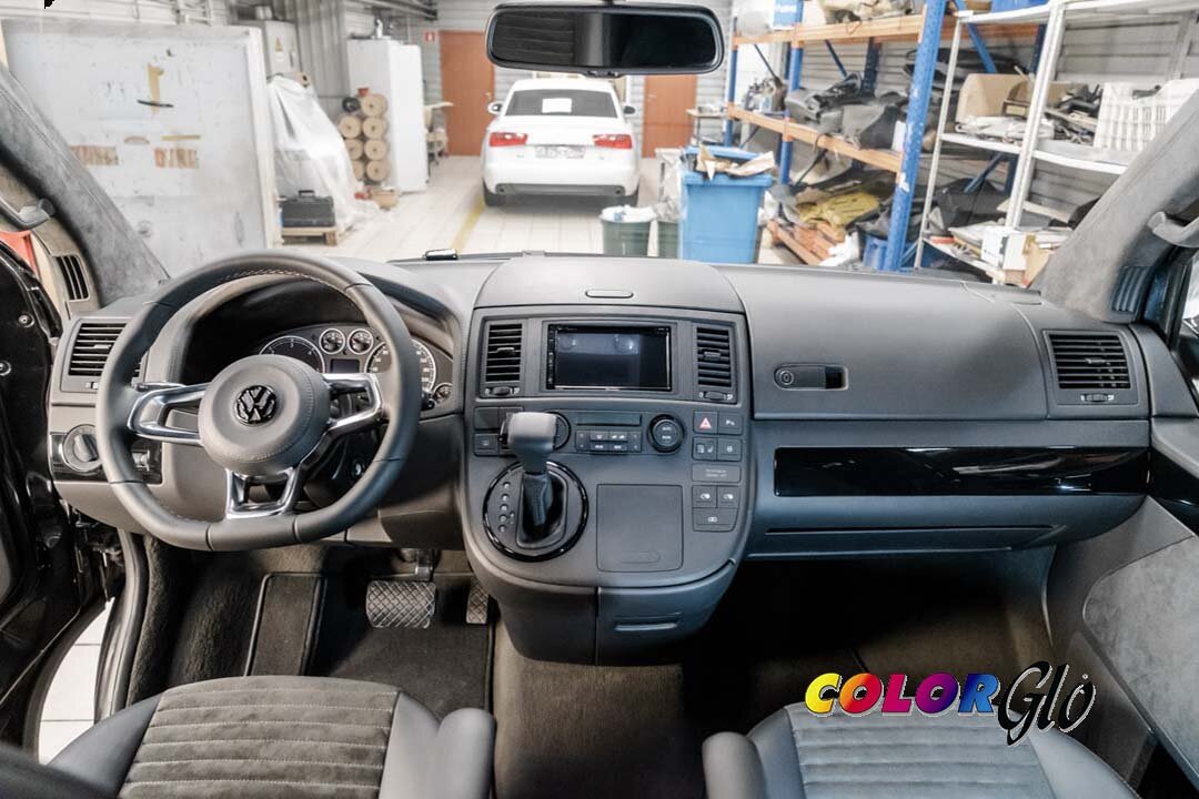 Перетяжка потолка алькантарой Volkswagen Multivan T5