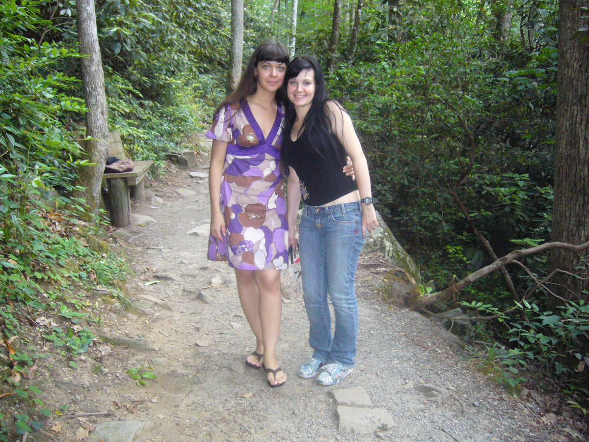 Мы с Аленой на водопаде месяцем позже