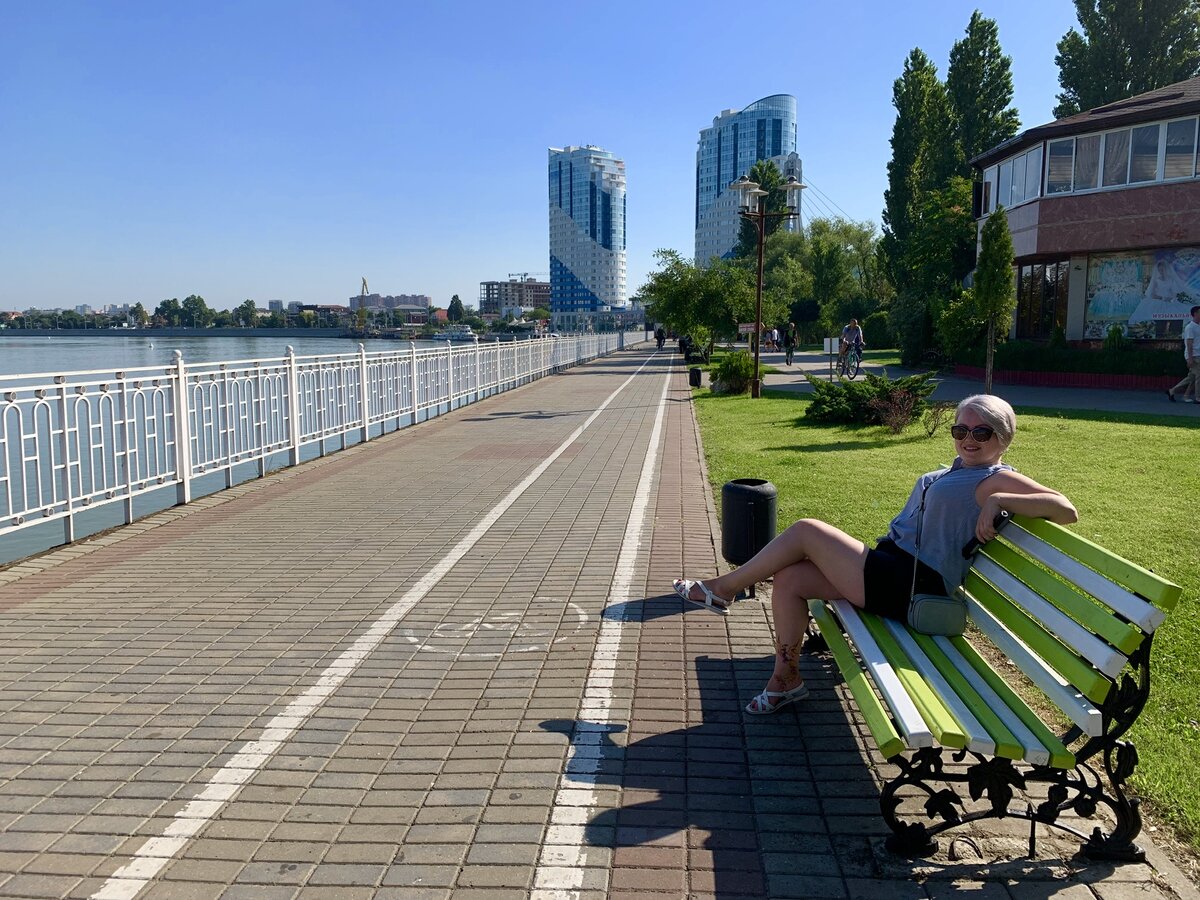 Пешком по Краснодару. Отличный маршрут одного дня с самыми красивыми  местами города | НА СВОИХ ДВОИХ - Алёна И Женя | Дзен