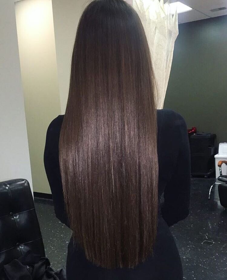 Волосы - индикатор общего и психического состояния здоровья их владелицы. Постоянное нервное состояние, переутомляемость обязательно скажутся на состоянии волос.