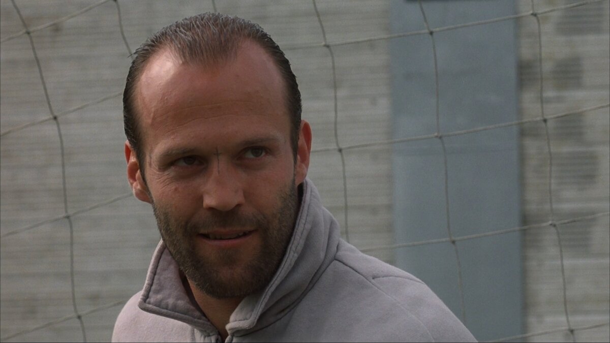 Винни джонс костолом. Шаолинь меч за плечом. Винни джонс костолом. Шаолинь сы цюань фа. Пуленепробиваемый монах 2003.