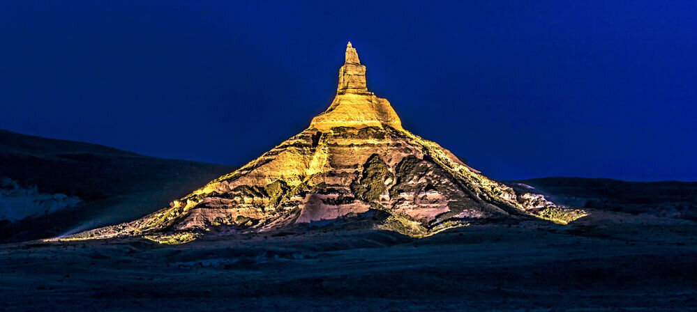 http://www.omaha.com/news/nebraska/chimney-rock-stands-out-even-more-at-night-now-thanks/article_b046ed24-35b5-11e7-aaee-3fe9a4a74deb.html