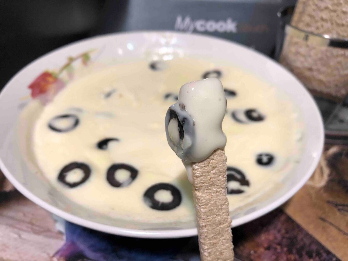 Плавленый сыр с оливками