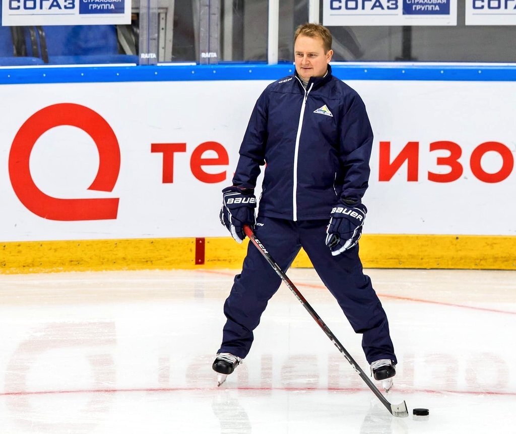 Место главного тренера на один сезон переходит в руки Тони Лямся