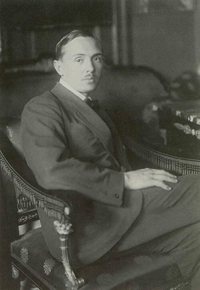 В. Н. Яковлев, художник