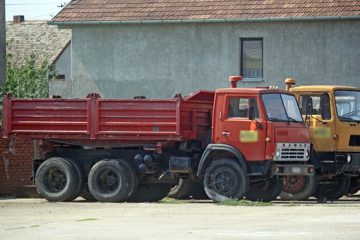 КамАЗ-5320 — грузовик проехавший сквозь три эпохи в истории страны |  Путешествие во времени | Дзен