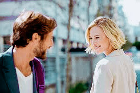 Встреча мужчины и женщины. Фото Гугл