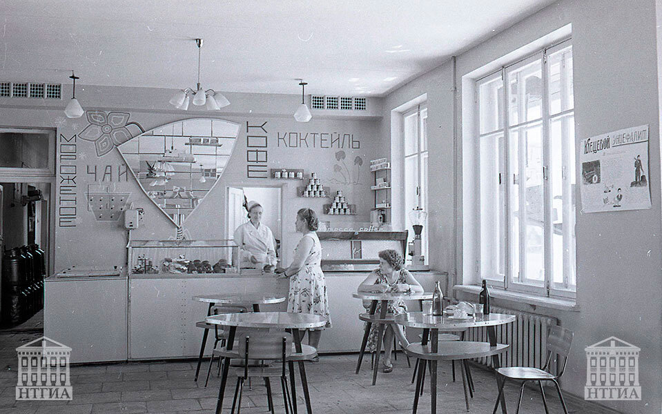 Рада приветствовать вас, дорогие читатели!
Сегодня я хочу рассказать вам о 70-х годах прошлого века. Время было просто удивительное! Наверно, самое спокойное время за всю историю Советского союза.-7-3