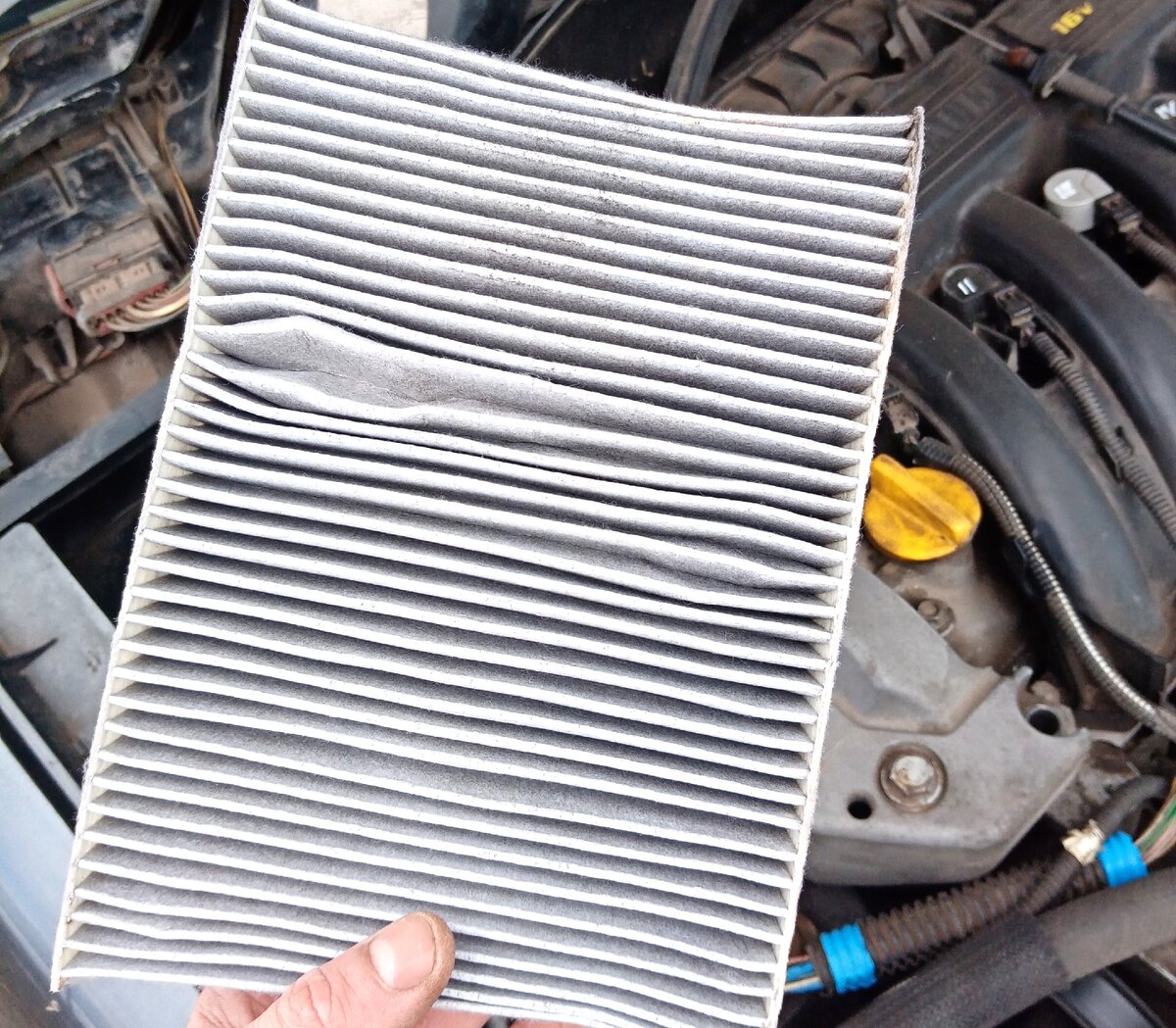 фильтр салона автомобиля