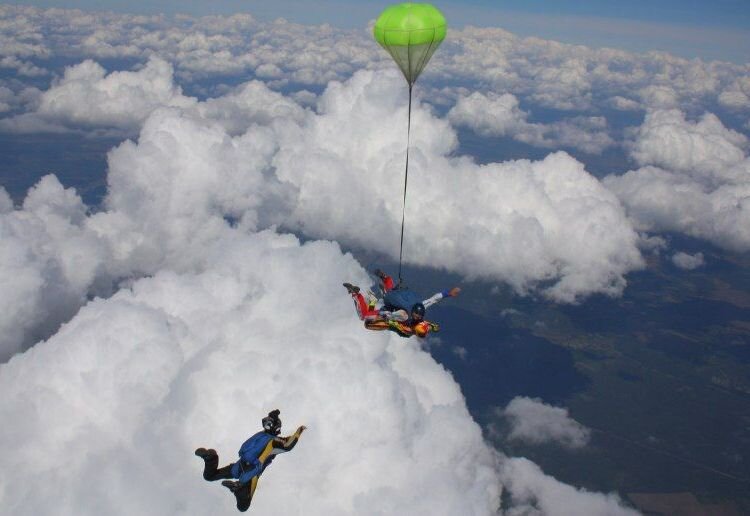 День парашютистов на парадроме!
