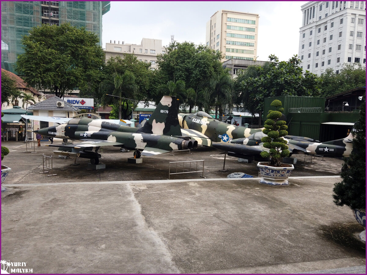 Американский истребитель F5A во Вьетнаме