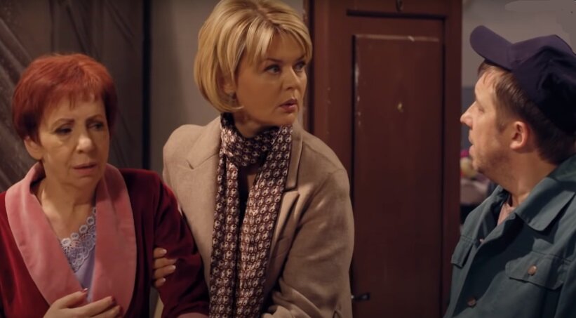 Кадр из сериала "Между нами девочками"