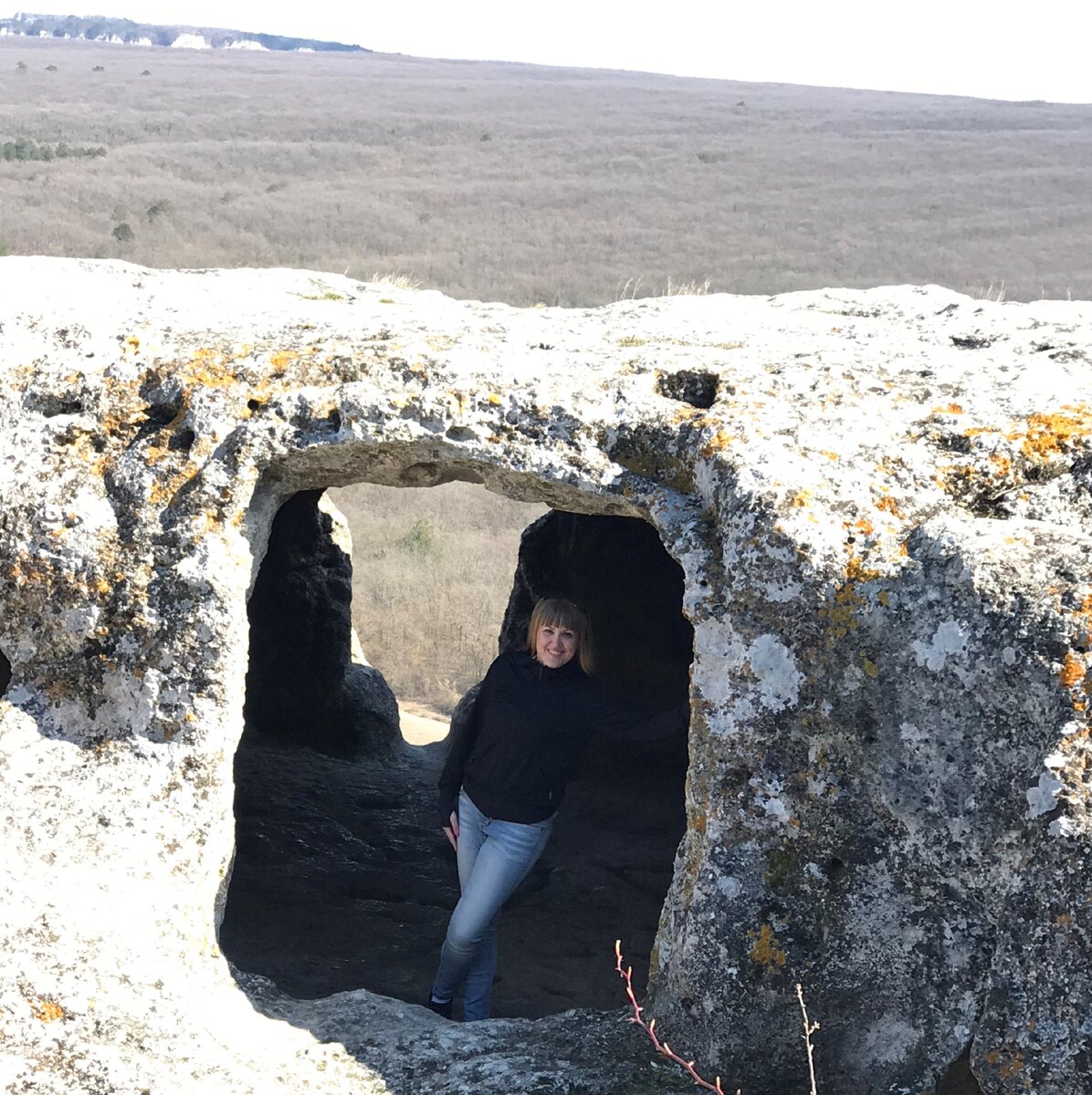 Пещерный город Эски-Кермен сошел за Афганистан. Одно из мест съемок фильма  Фёдора Бондарчука 