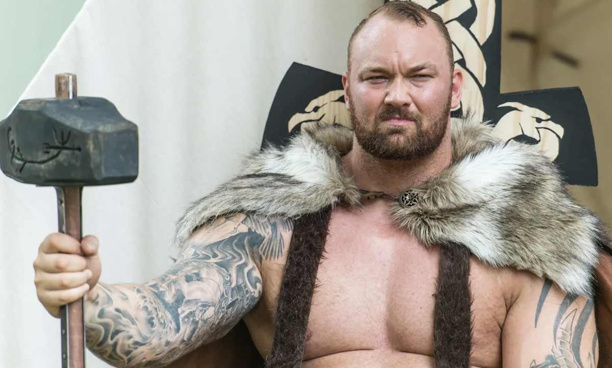 На сколько был силен злобный великан Григор Клиган из игры престолов