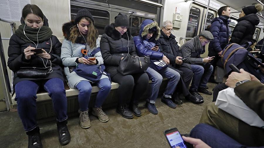 Фото взято по адресу https://iz.ru/831076/2019-01-05/moskovskoe-metro-perevezlo-rekordnoe-kolichestvo-passazhirov-25-dekabria.