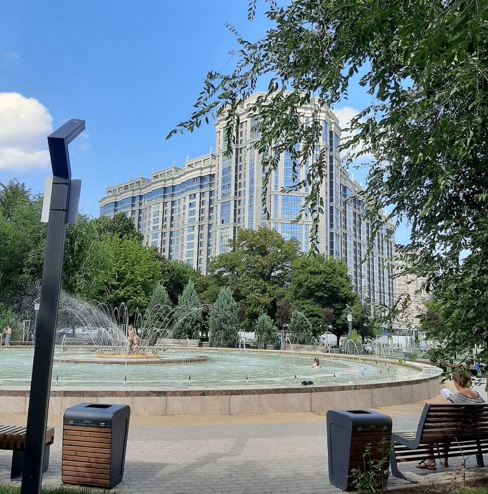 Фонтан в парке Фестивальный