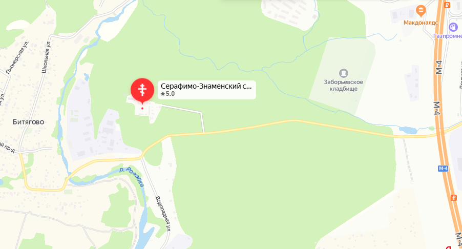 На фрагменте карты видно, что скит находится в лесу. 