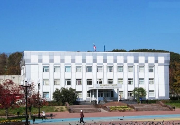 Администрация пока работает без руководителя 