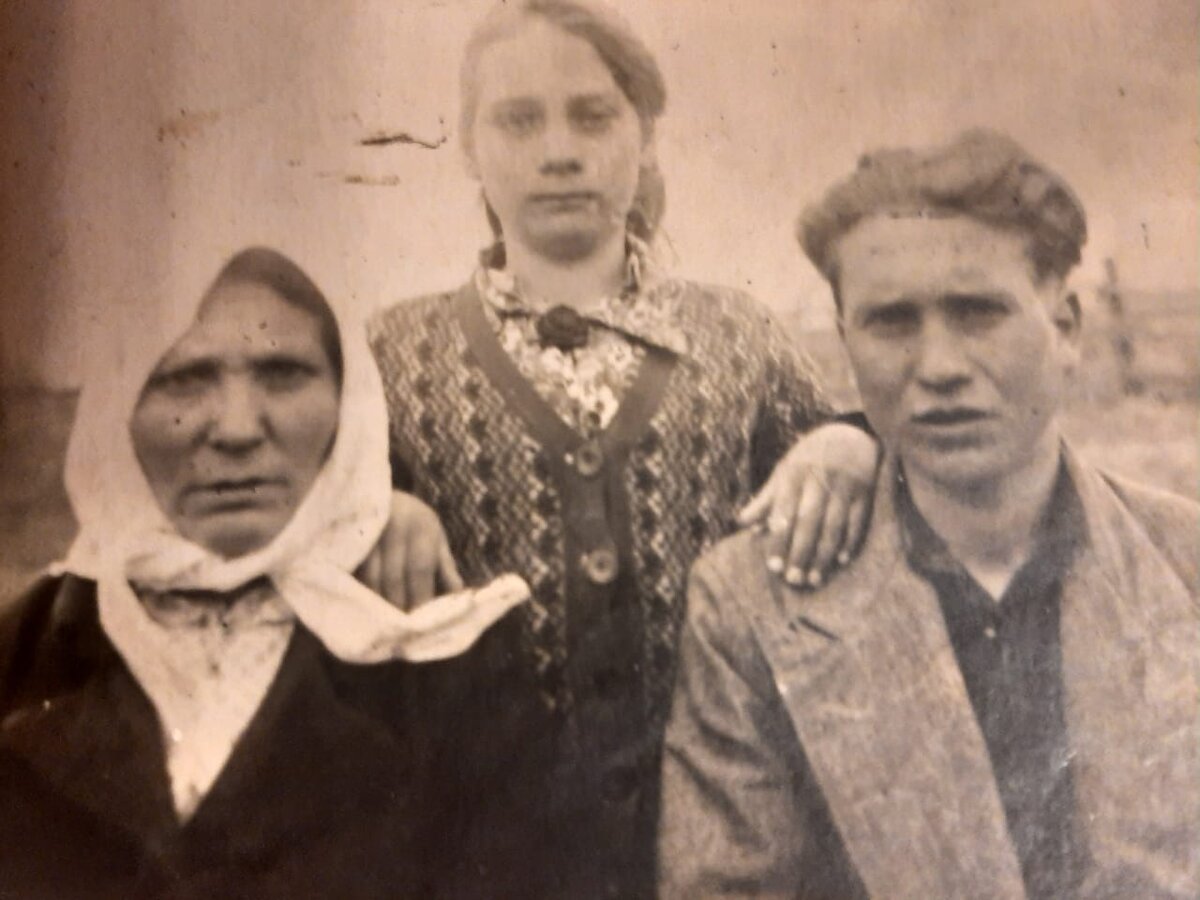 На фото: Надежда Филимоновна Кузнецова в детстве. Из семейного архива Галины Савельевой.