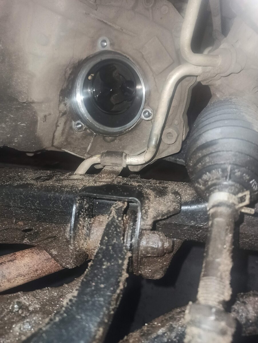 скоро здесь будет стоять новая полуось