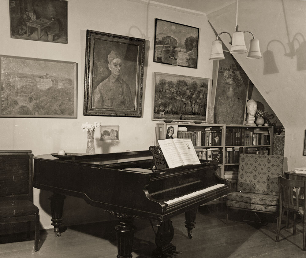 Интерьер мастерской Фалька в доме Перцова. 1974 
Архив А.В. Тимофеева, Москва