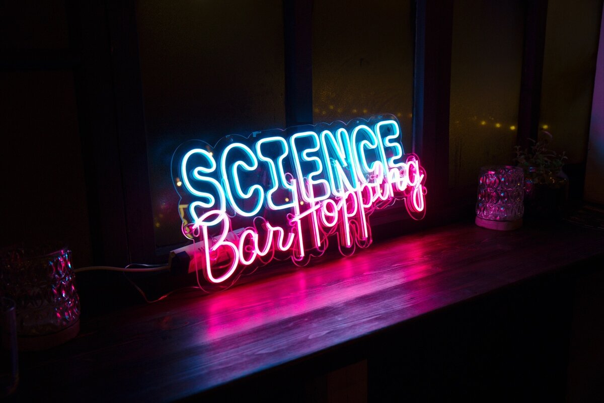 Все фото взяты со страницы Science bar hopping Вконтакте